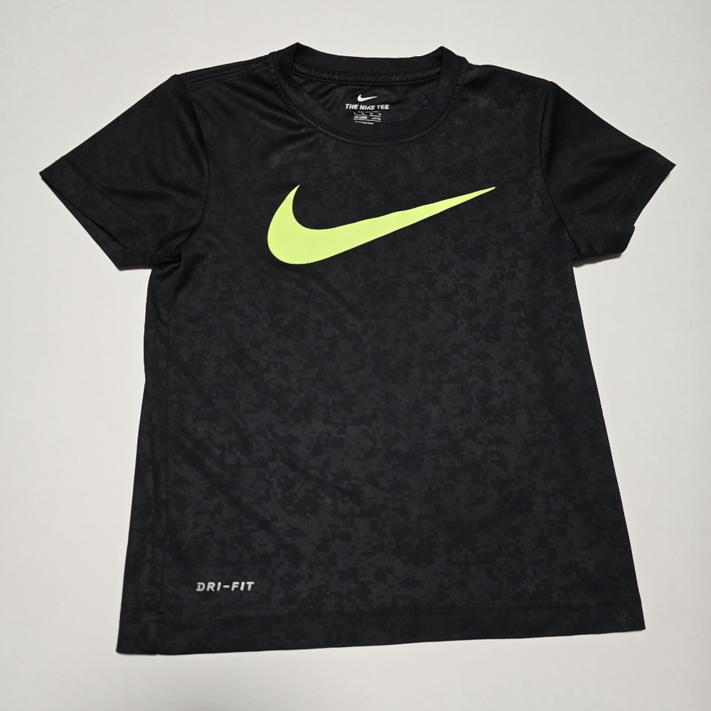 Bundle Boys Size 6 Nike/Garanimals Graphic T-Shirt With Shorts/ 6-7 Polo Shirts - Picture 5 of 16